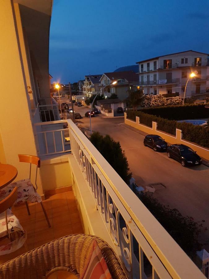 Appartamento Marinella 皮佐 外观 照片